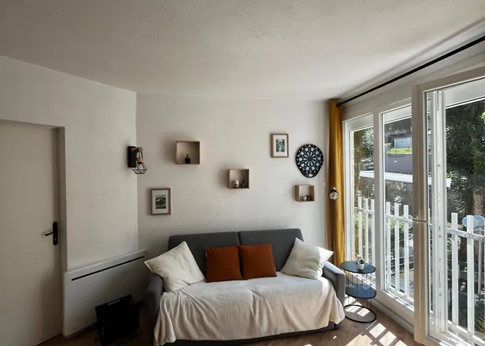 Très Beau T2 Rénové Pour 7 Personnes Maximum à Appartamento *